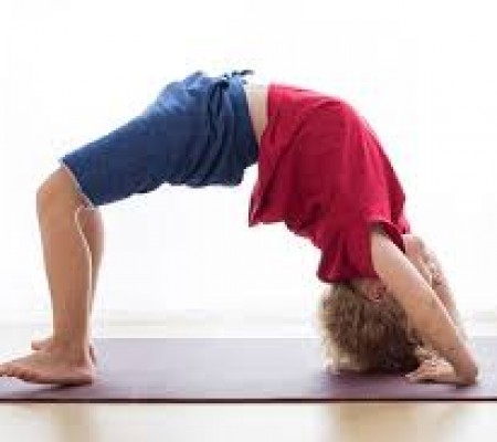 Các động tác tập yoga tại nhà phù hợp trẻ em 